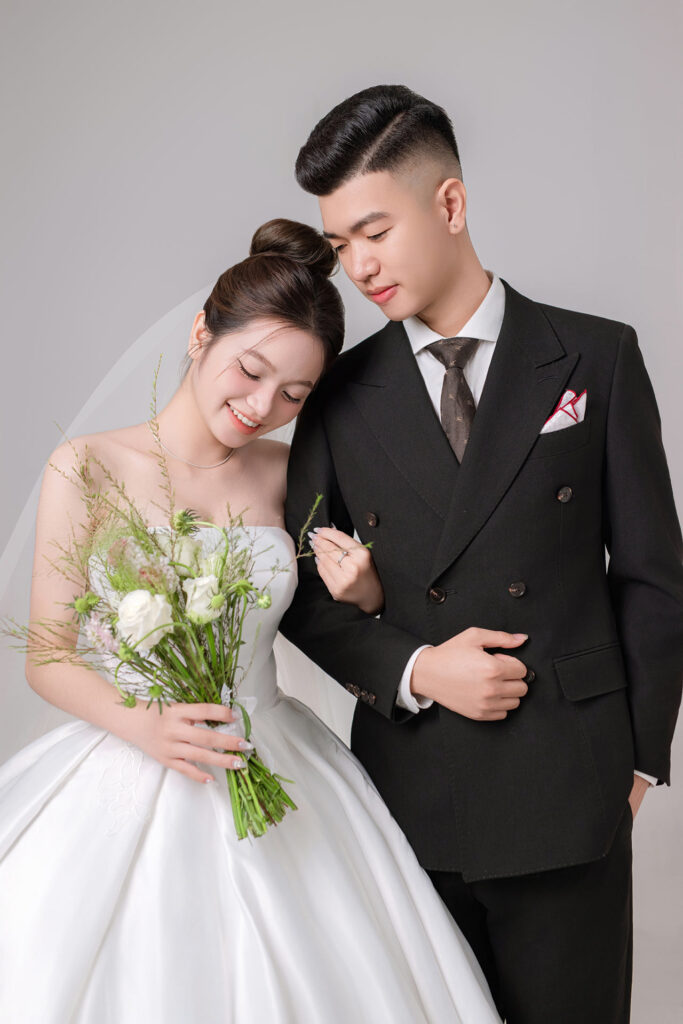 Bạn có một lời mời đám cưới của Hoàng ❤ Ngọc