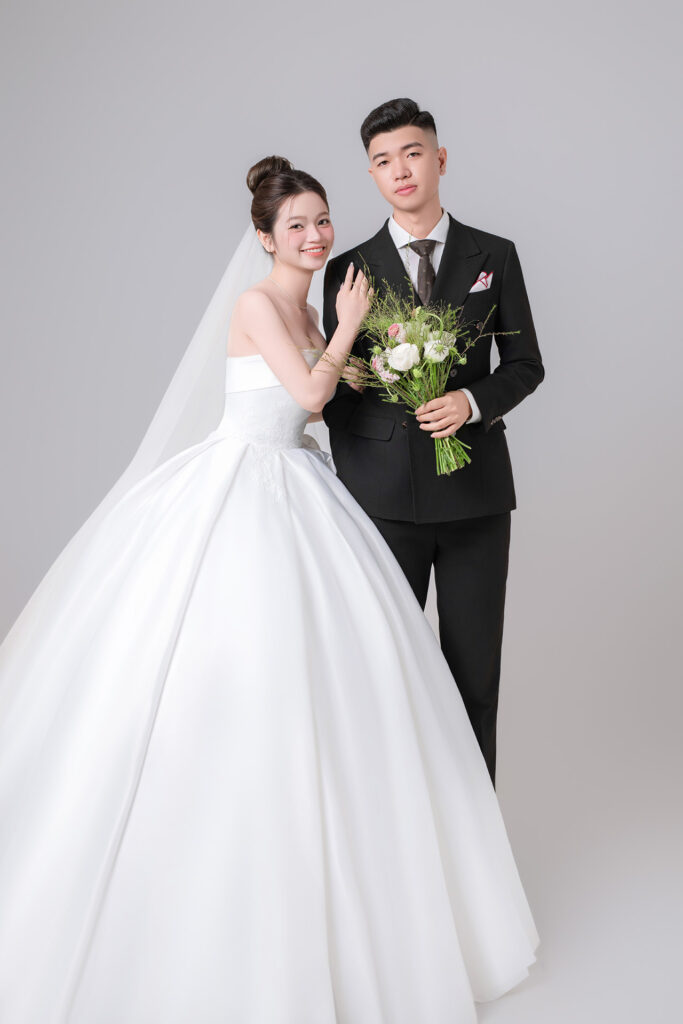 Bạn có một lời mời đám cưới của Hoàng ❤ Ngọc