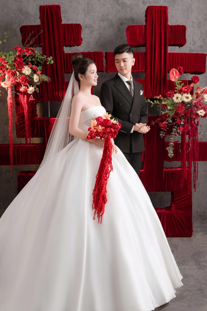 Bạn có một lời mời đám cưới của Hoàng ❤ Ngọc