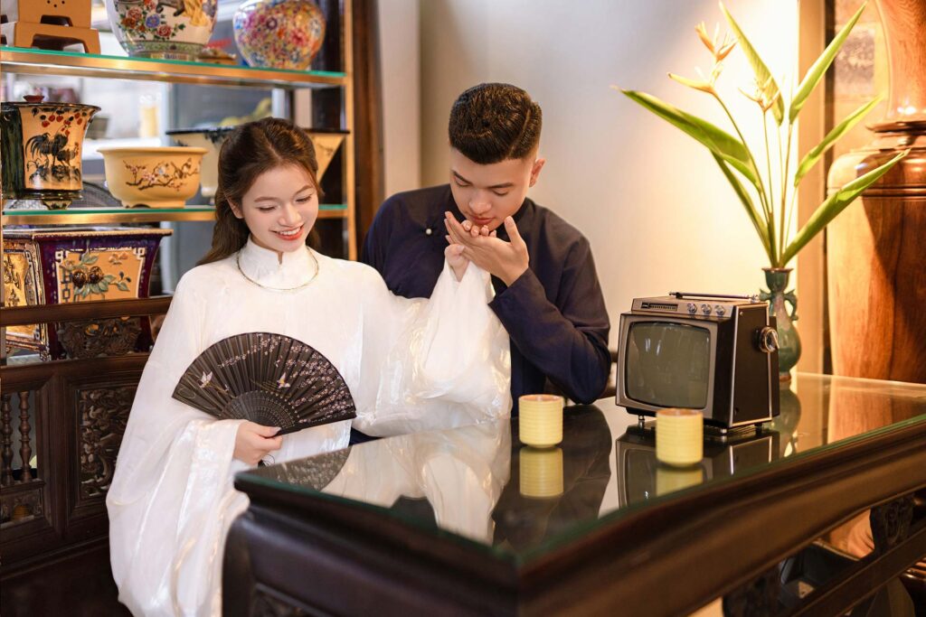 Bạn có một lời mời đám cưới của Hoàng ❤ Ngọc