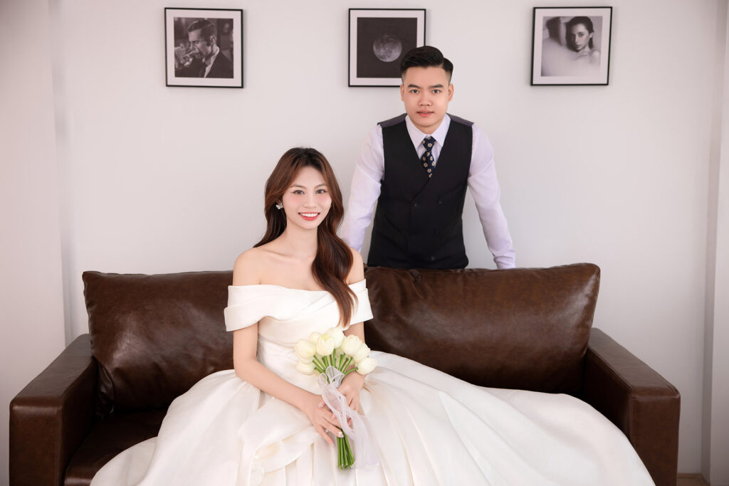 Bạn có một lời mời đám cưới của Hòa ❤ Long