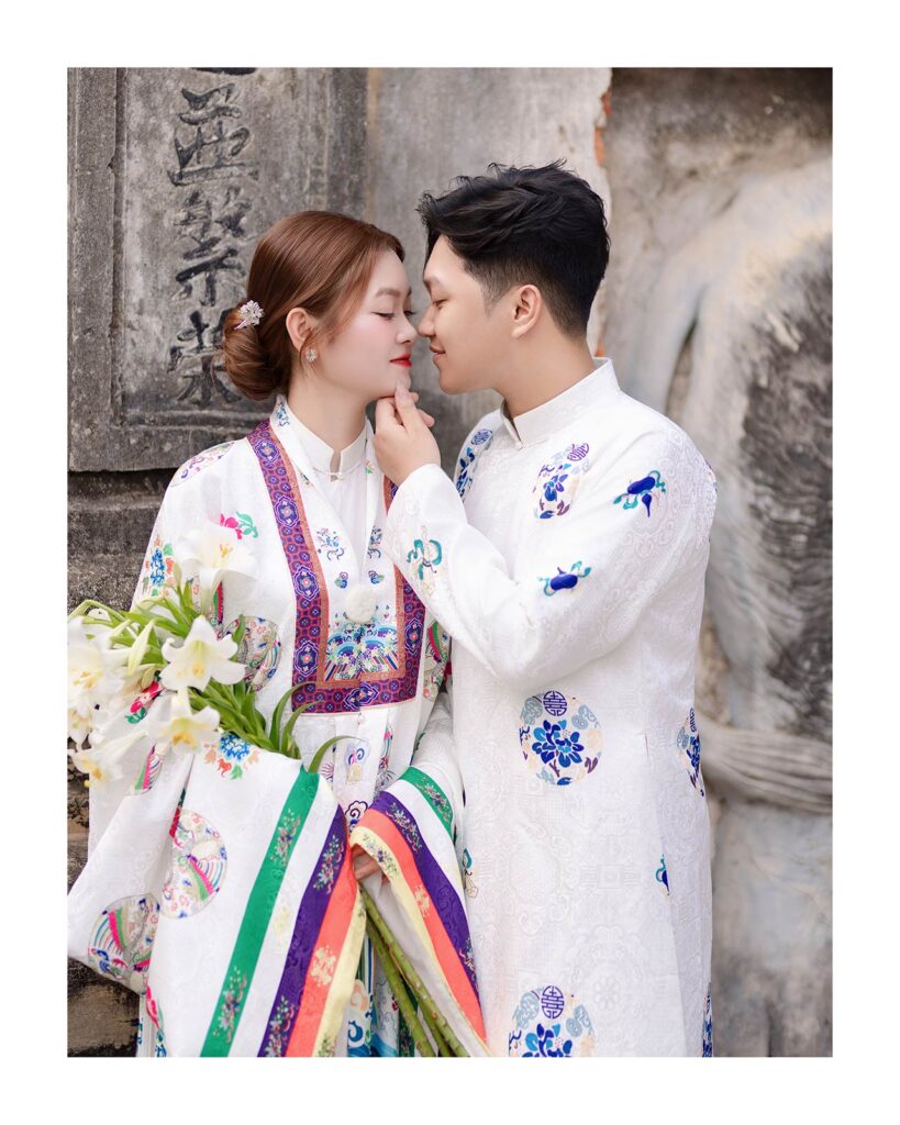 Bạn có một lời mời đám cưới của Quang ❤ Hương