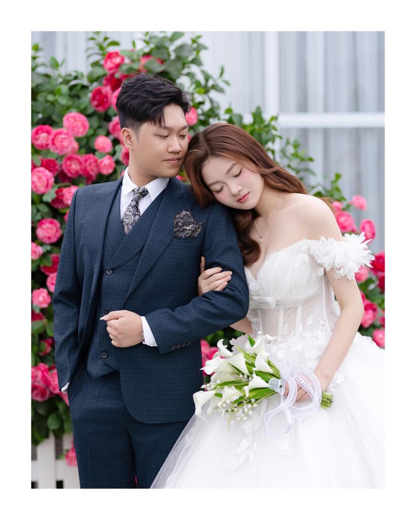 Bạn có một lời mời đám cưới của Quang ❤ Hương