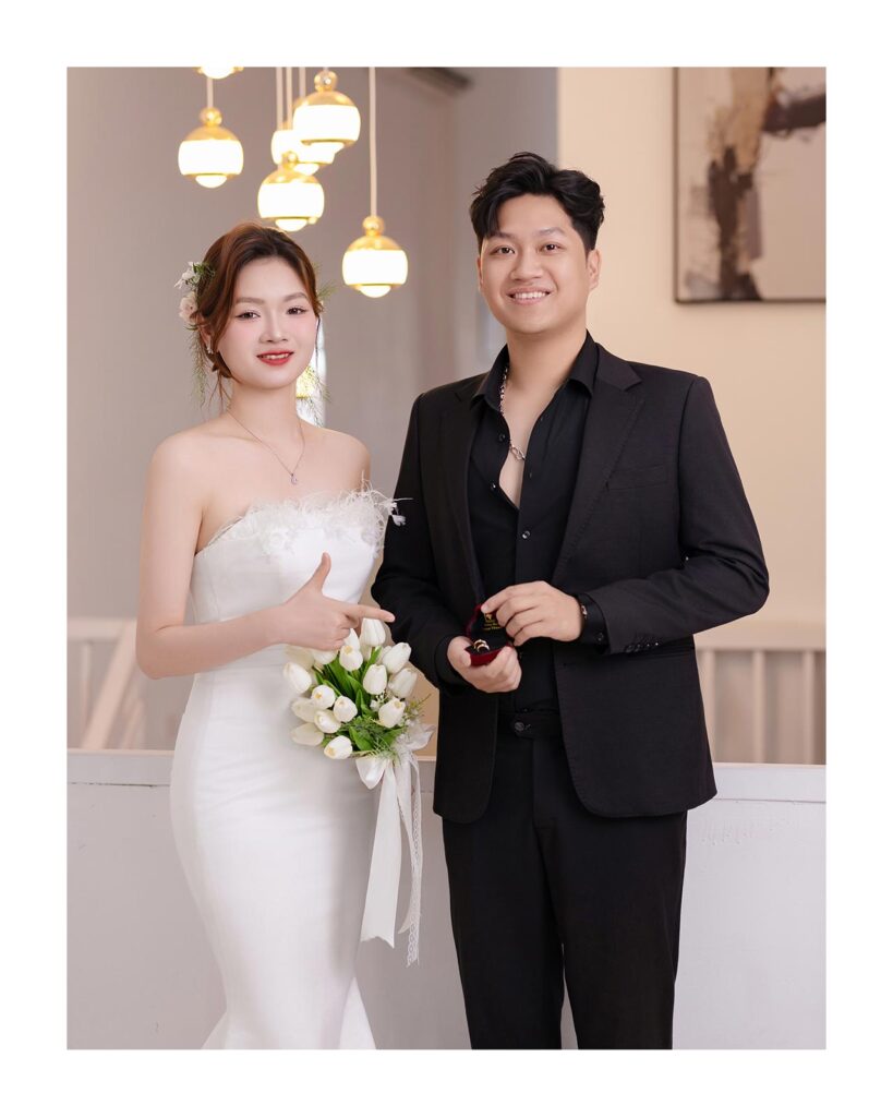 Bạn có một lời mời đám cưới của Quang ❤ Hương
