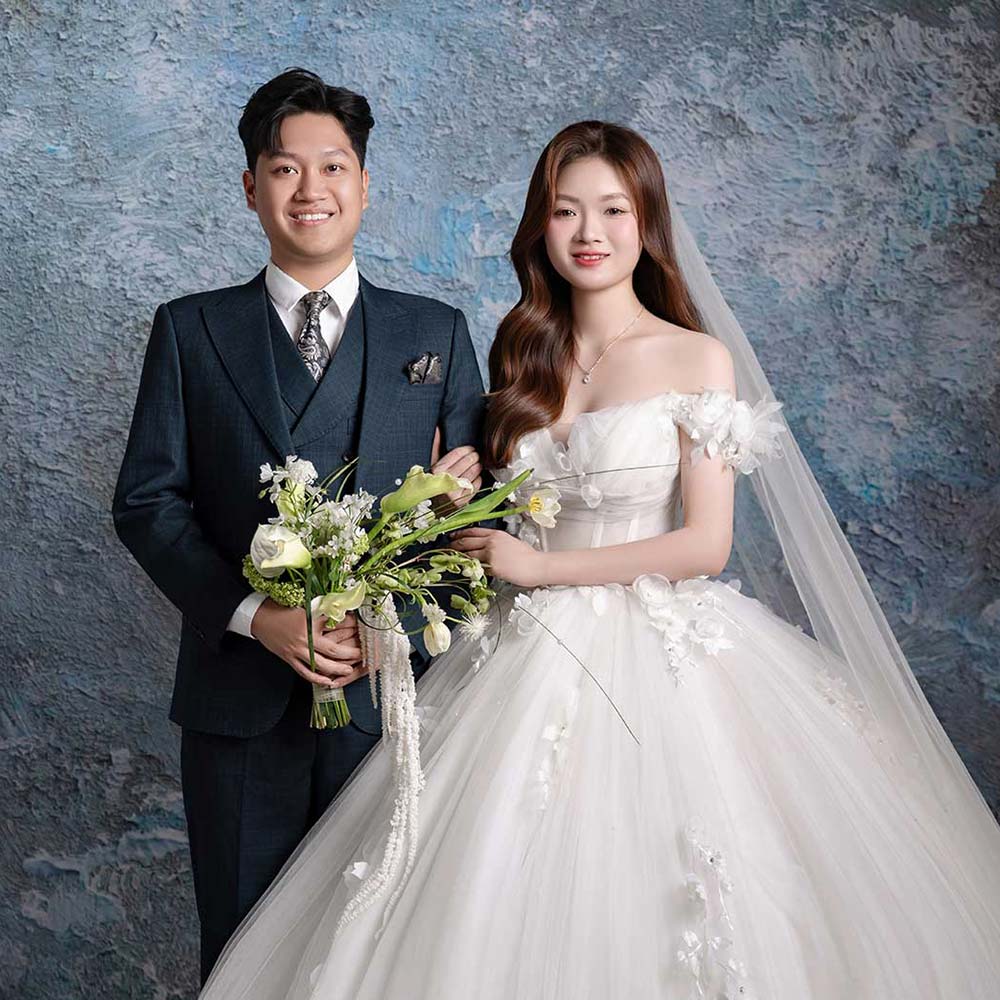 Bạn có một lời mời đám cưới của Quang ❤ Hương
