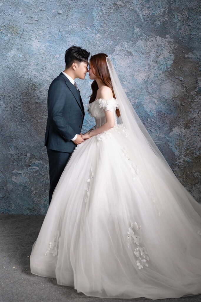 Bạn có một lời mời đám cưới của Quang ❤ Hương