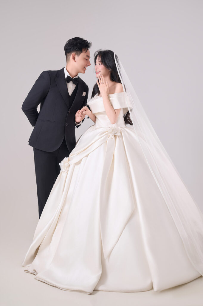 Bạn có một lời mời đám cưới của Linh ❤ Sơn