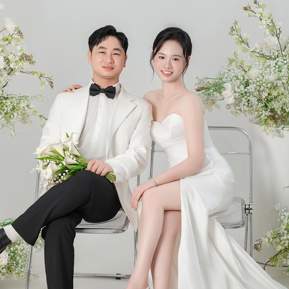 Bạn có một lời mời đám cưới của Hưng ❤ Dung