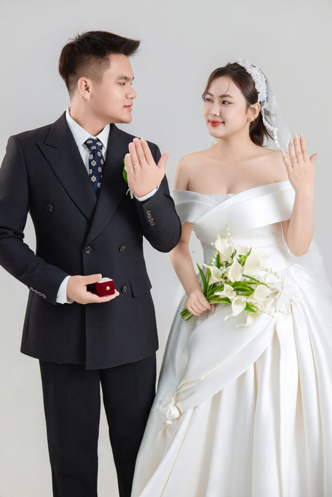 Bạn có một lời mời đám cưới của Linh ❤ Trang