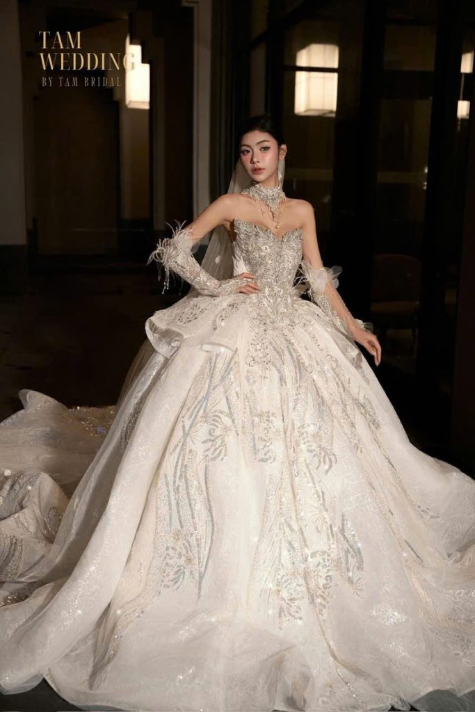 Váy Luxurry ngày cưới